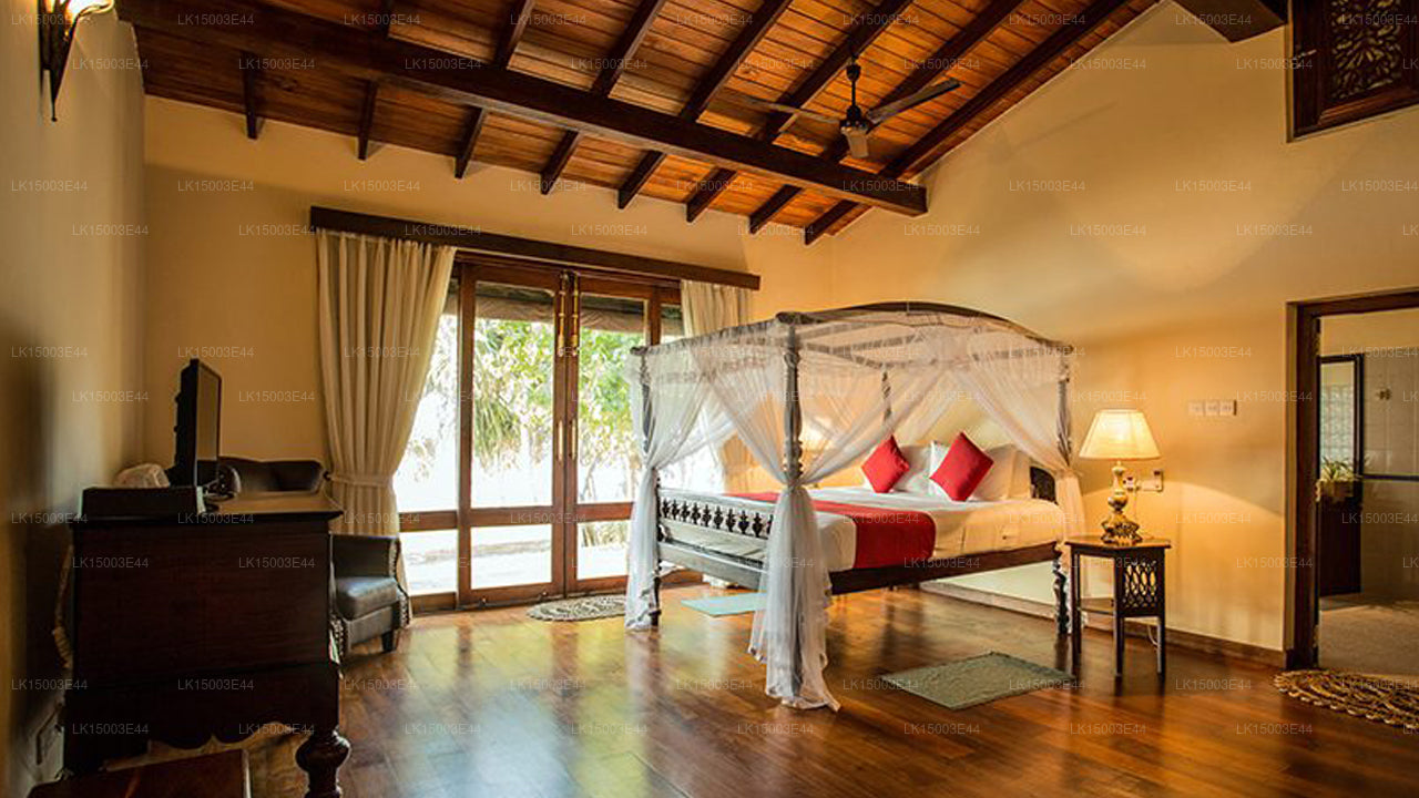 South Point Willa, Ahangama