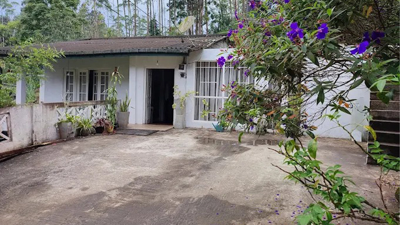 Park Rest Niwasa, Hatton