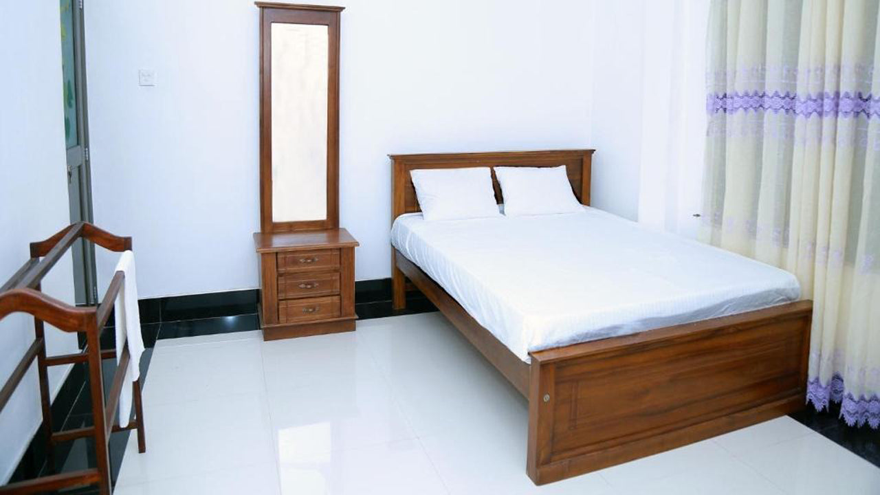 Peacock Heaven, Ahangama