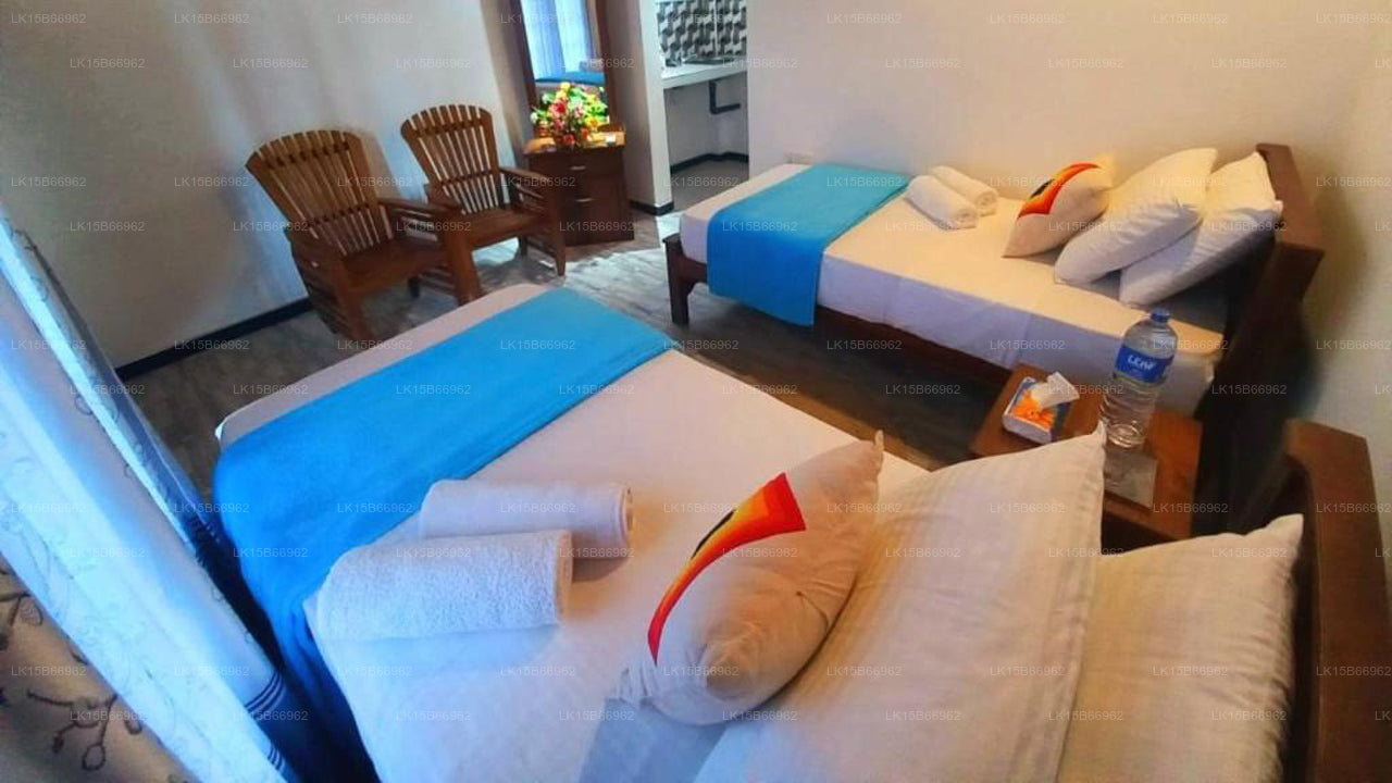 Dinu Lanka Resort, Katunayake