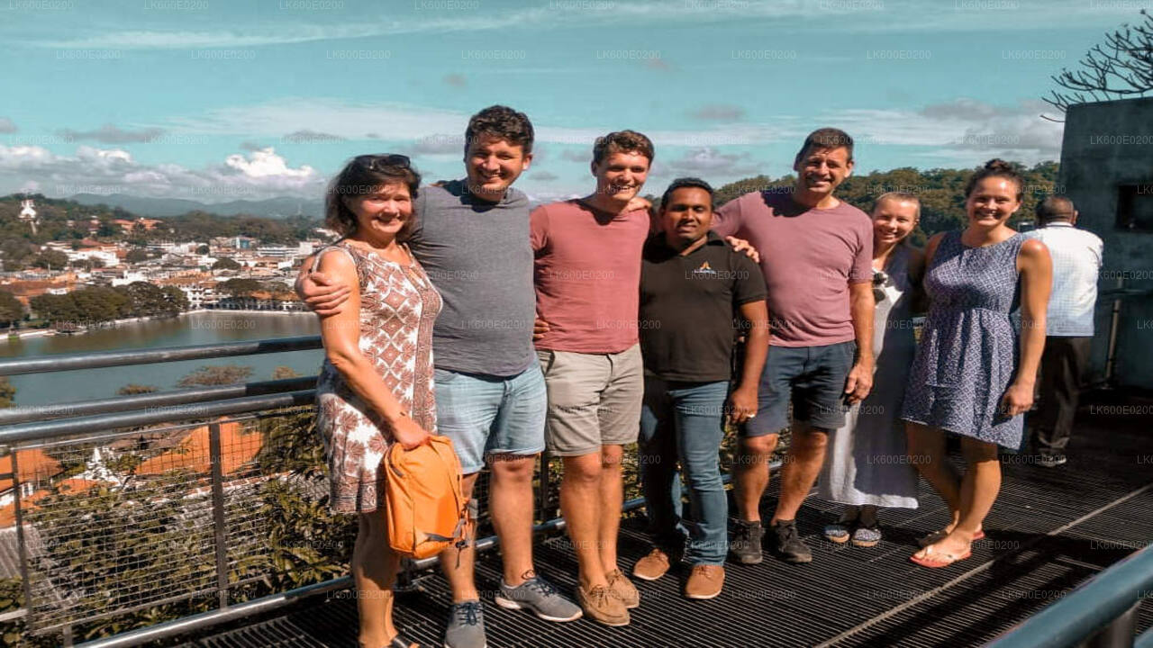 Wycieczka po mieście Kandy z Beruwali