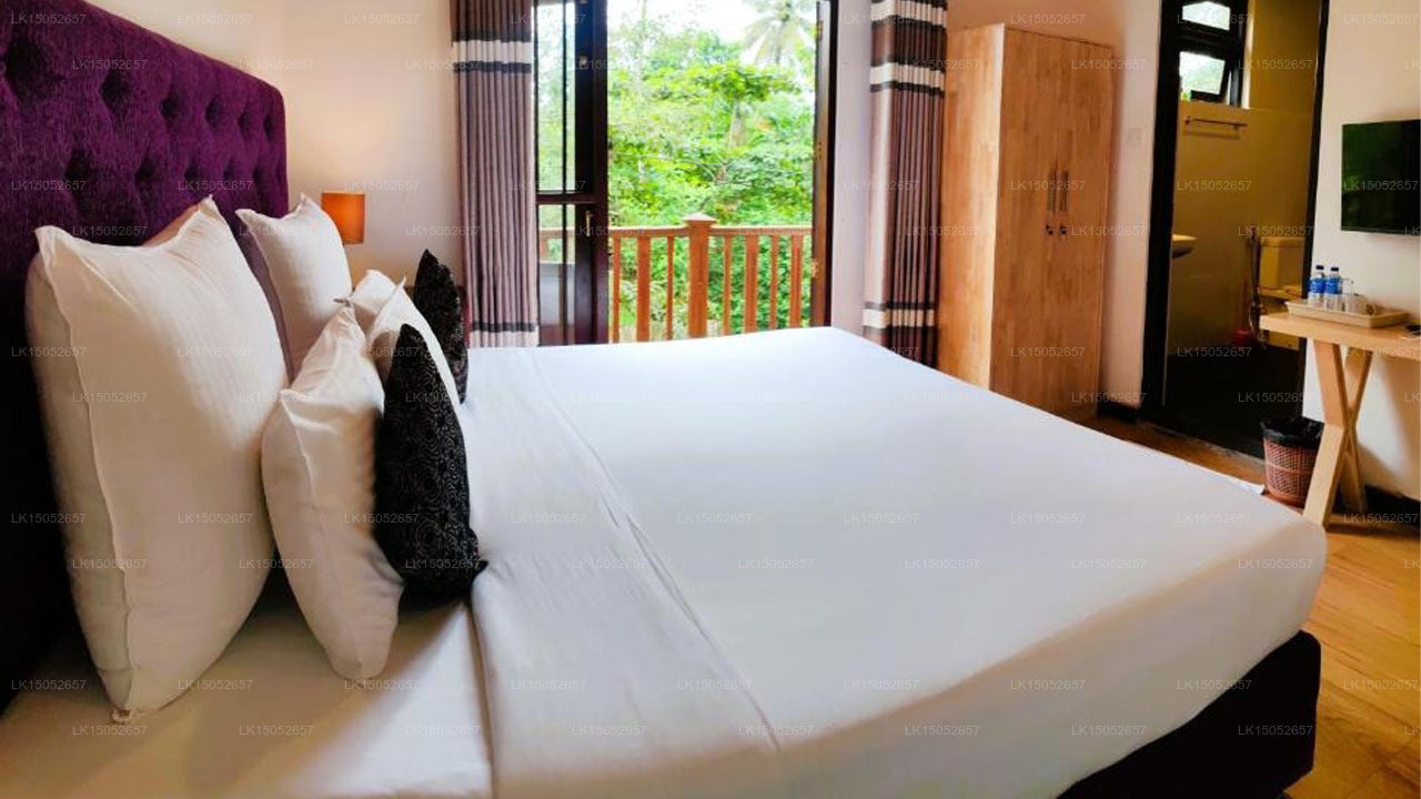 Aura by epic collection, Mirissa