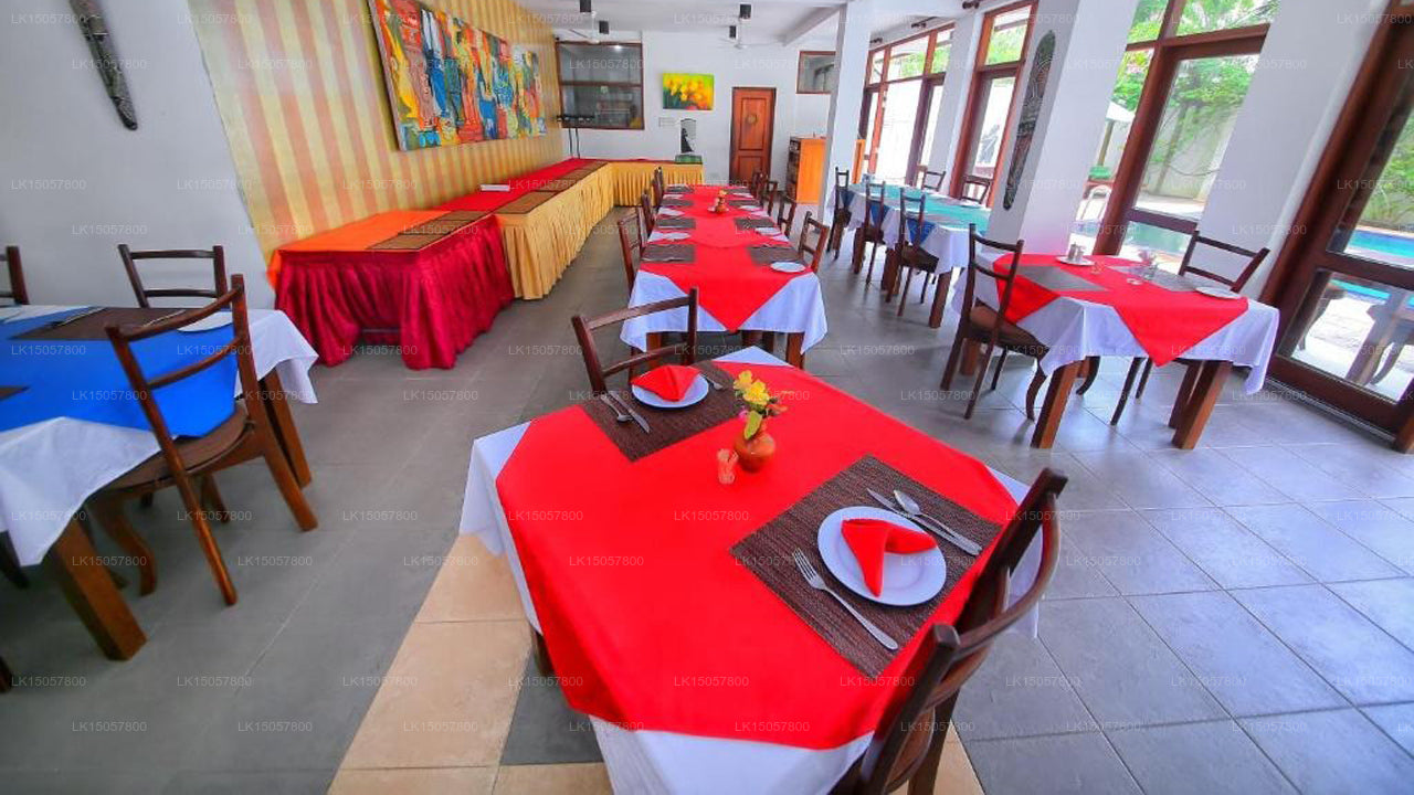 Rockside Beach Resort, Induruwa