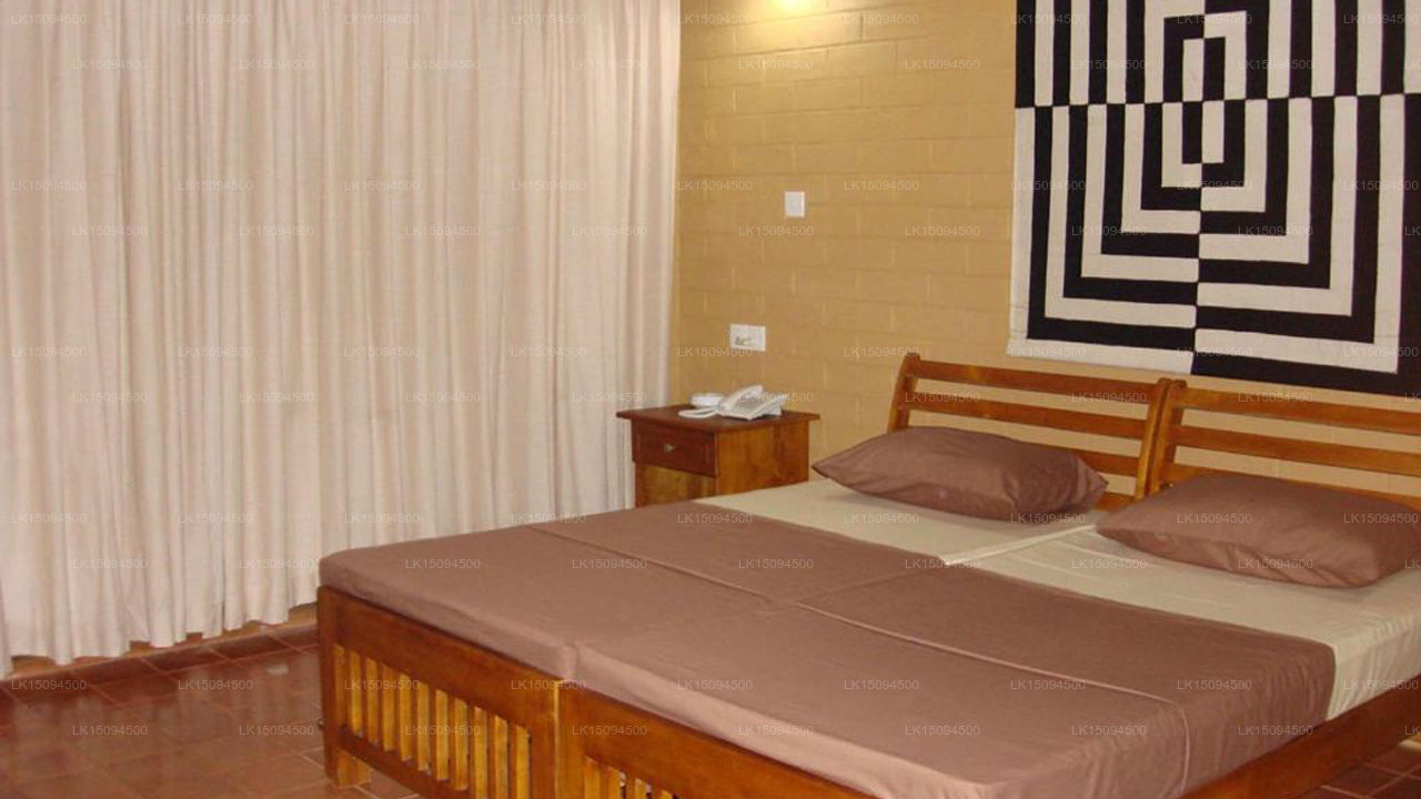 Bopath Fall Rock Chalets, Ratnapura