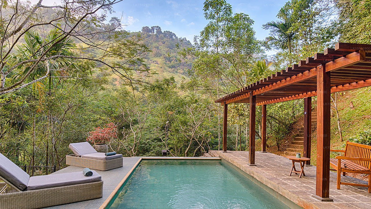 Back of Beyond - Belihul Oya