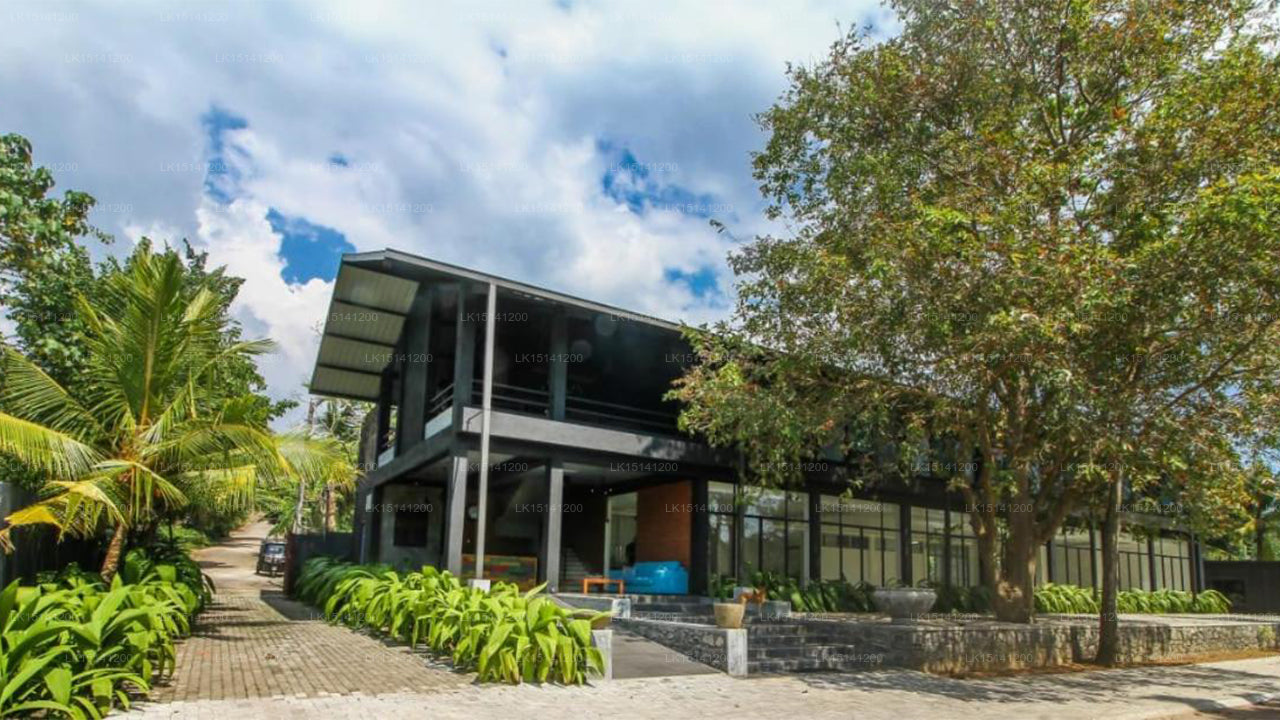 Java Moon, Piliyandala