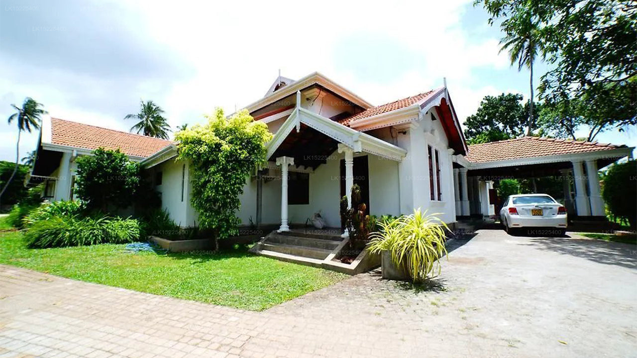 Lespri Grand, Negombo