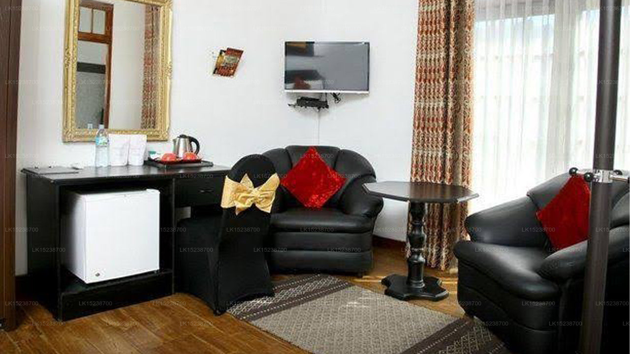 The Sovereign Kandy, Kandy