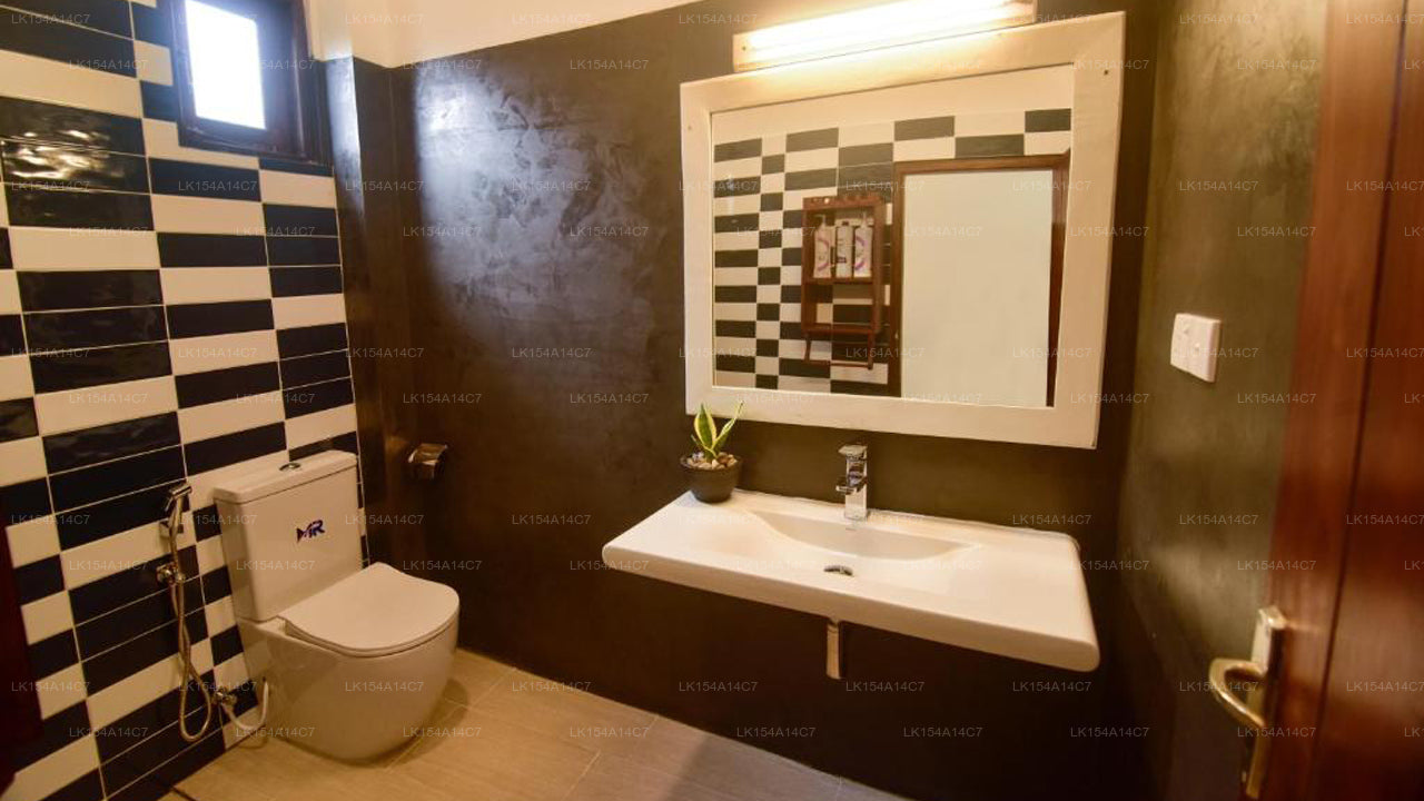 Laguna Hiru, Negombo