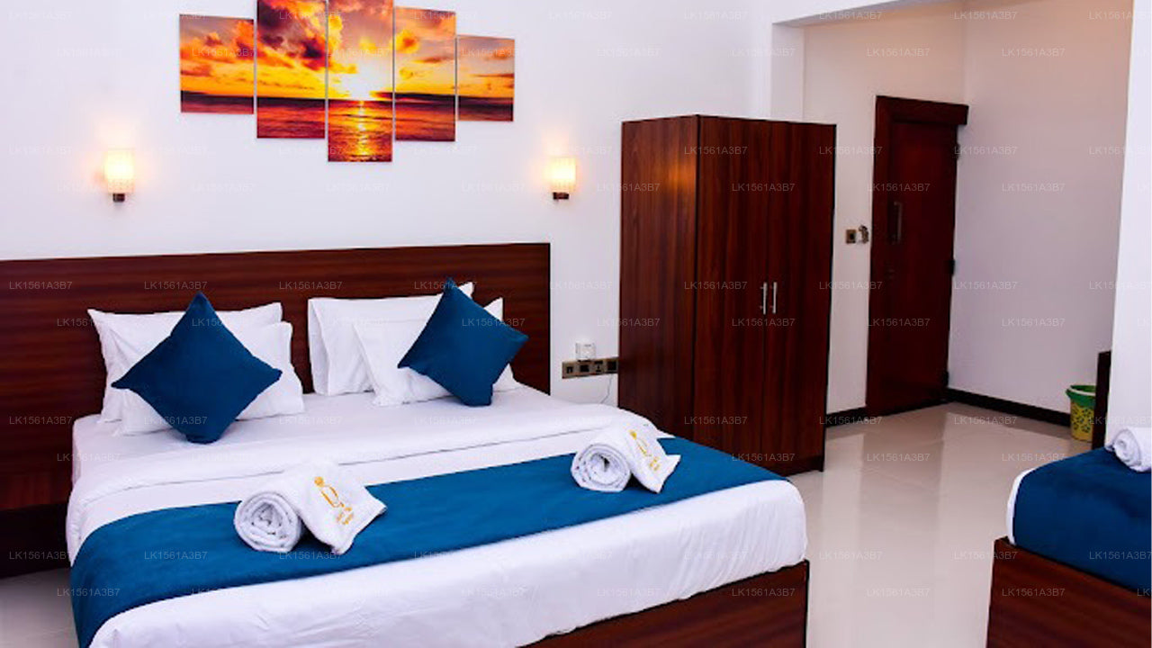 Negombo New Queen's Palace