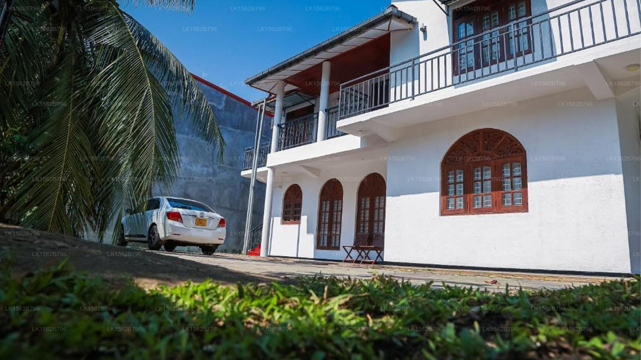 Lakeside Villa, Anuradhapura