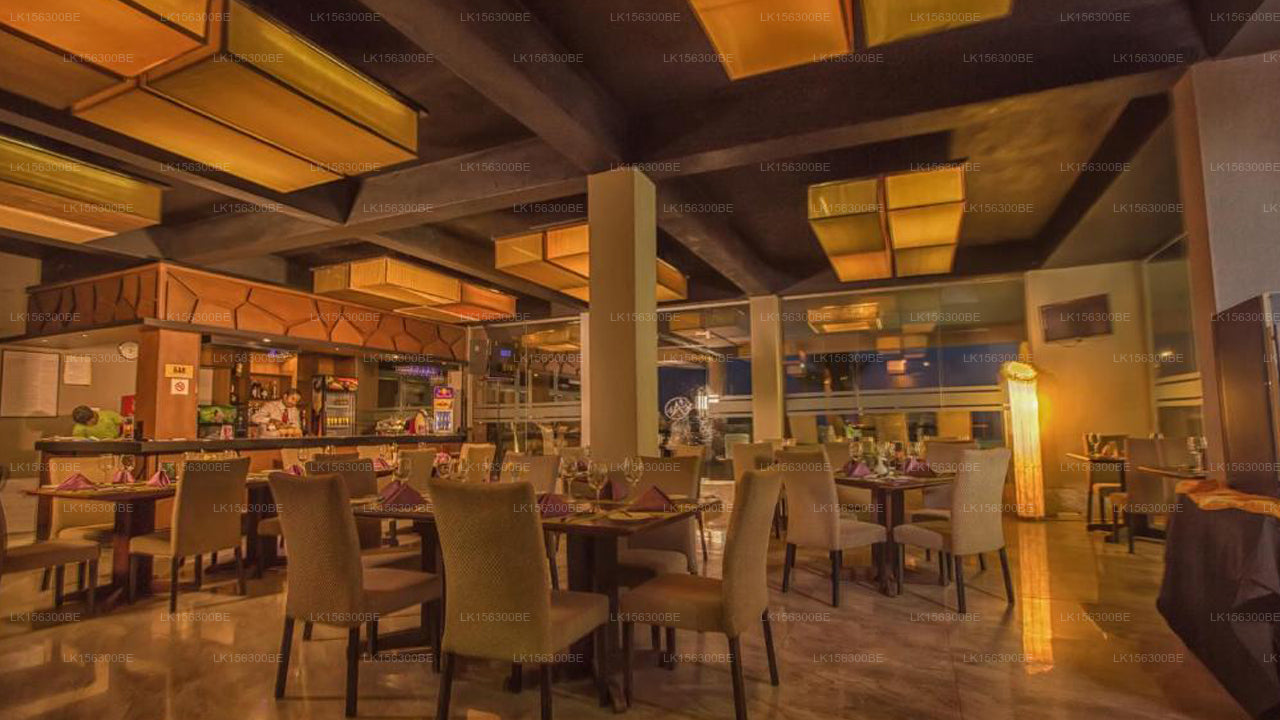 Avenra Beach, Hikkaduwa