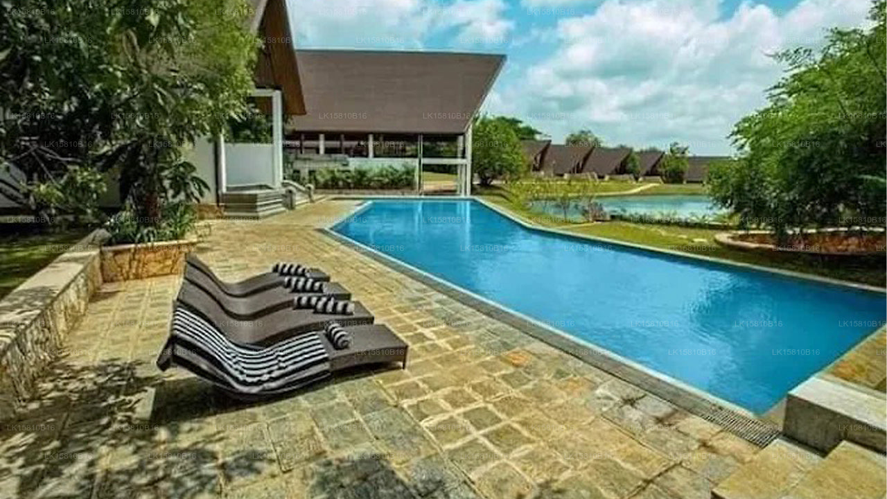 Liyya Waters Villa in Embullambe, Dambulla