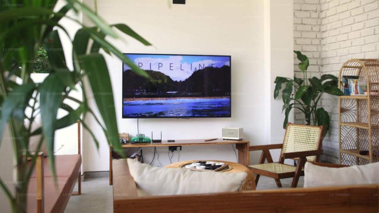 OASIA - Boutique Surf House, Weligama