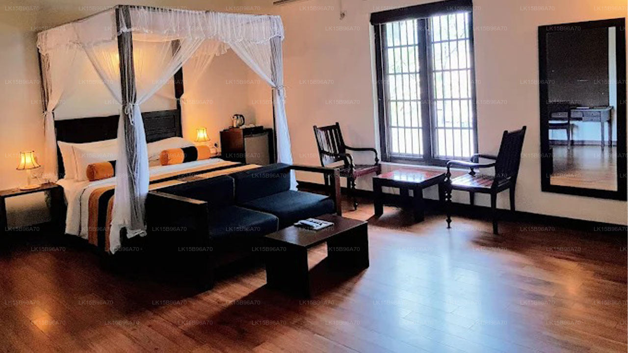 The Secret Kandy, Kandy