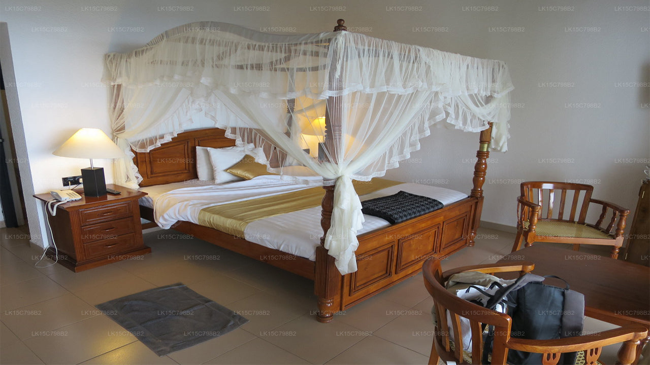 Hotel Heaven's Edge by EHI, Ella