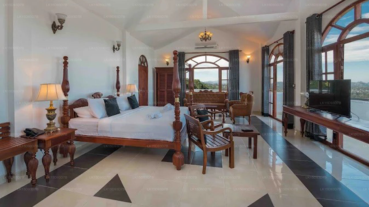 Ceylon Breeze, Kandy