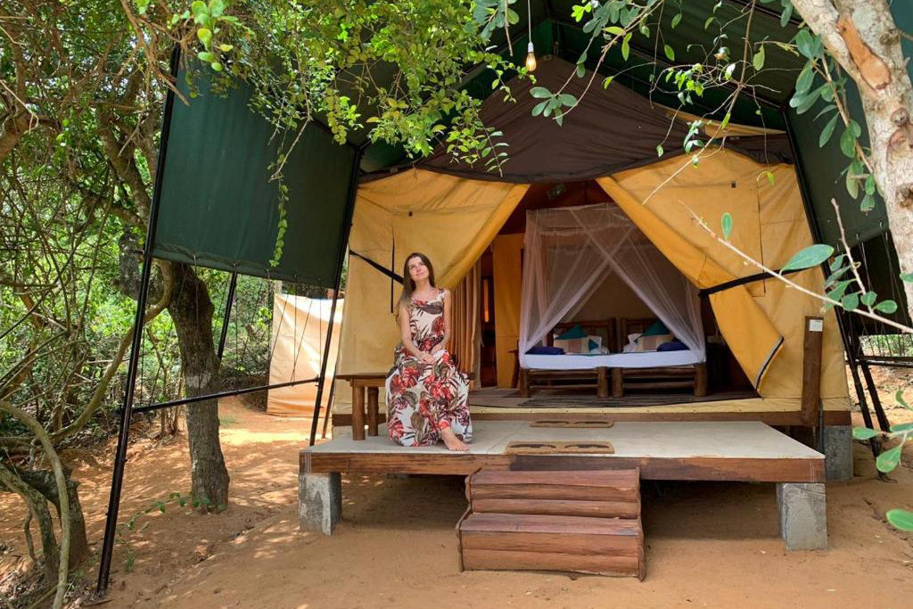 Tył obozu poza wydmami Yala, Yala