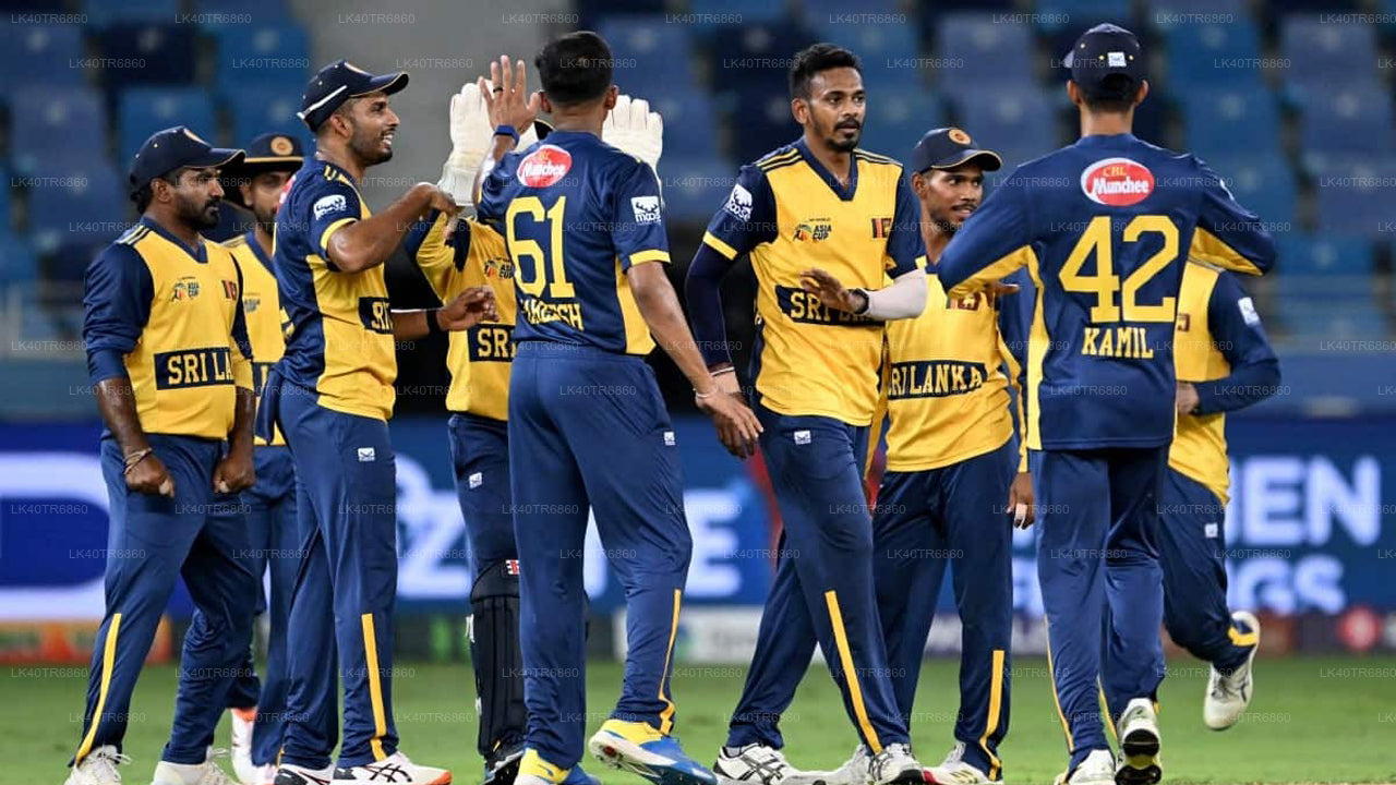 Transfer between Colombo (CMB) Airport and R. Premadasa Cricket Stadium