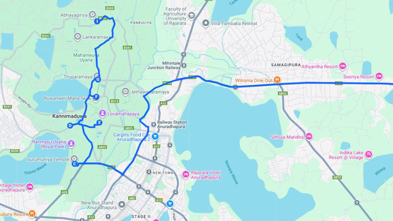 Święte miasto Anuradhapura z Sigiriya