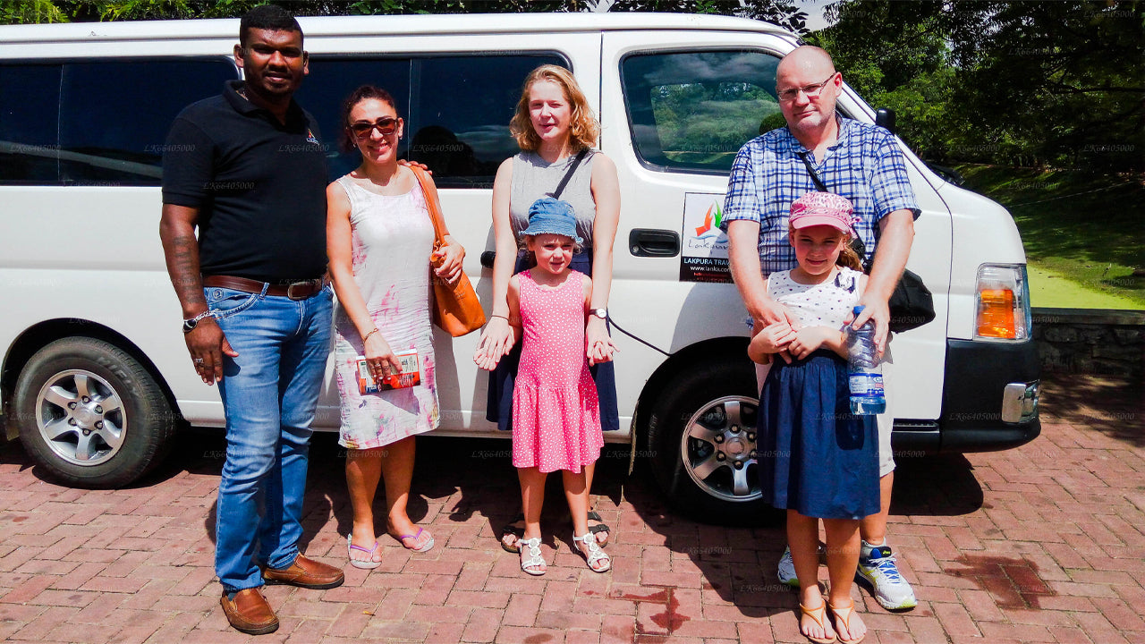 Shuttle Service Between Colombo and Kandy