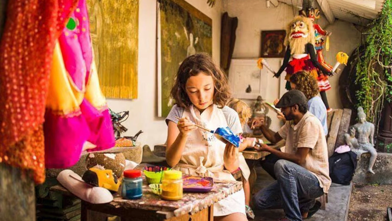 Malowanie maski z Ambalangody