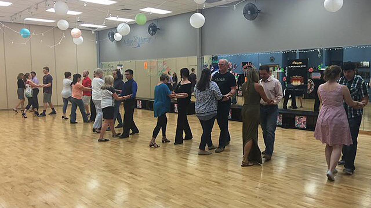 Social Dancing for Absolute Beginners from Negombo