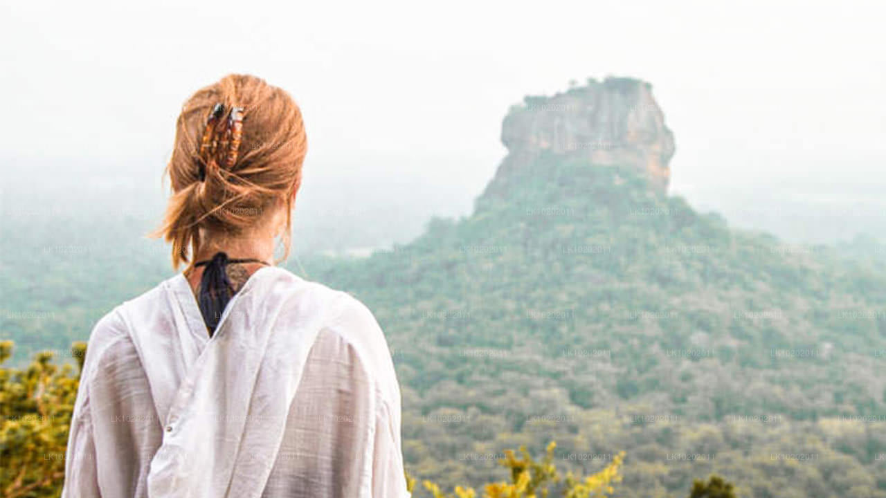 Sigirya i Minneriya z Kolombo (2 dni)