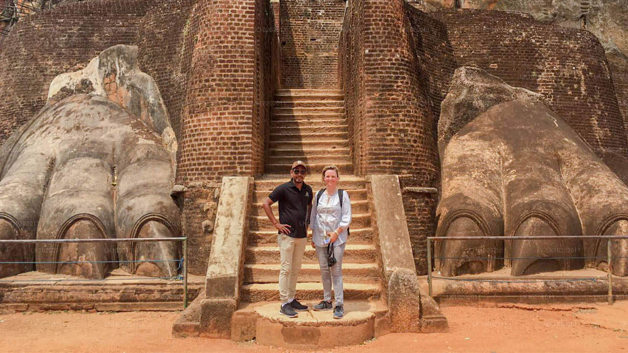 Sigirya i Minneriya z Kolombo (2 dni)