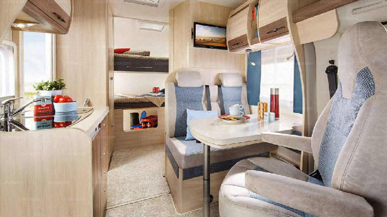 Wynajem kampera z kierowcą (Hobby Siesta A70 GM)