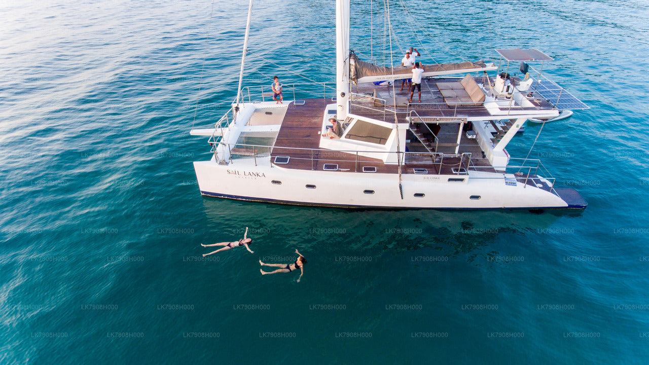 Nocny rejs żaglowy z Mirissa